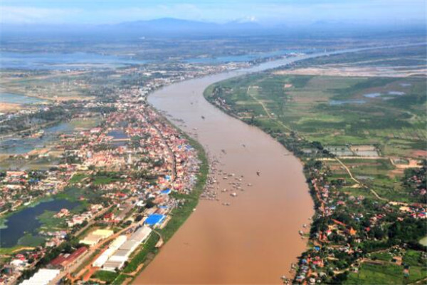世界十大河流排名 长江/黄河上榜，恒河是印度的母亲河
